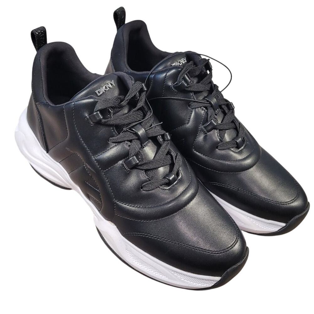 NWOT DKNY Decorah Platform Sneakers Womens 10 Black White Chunky